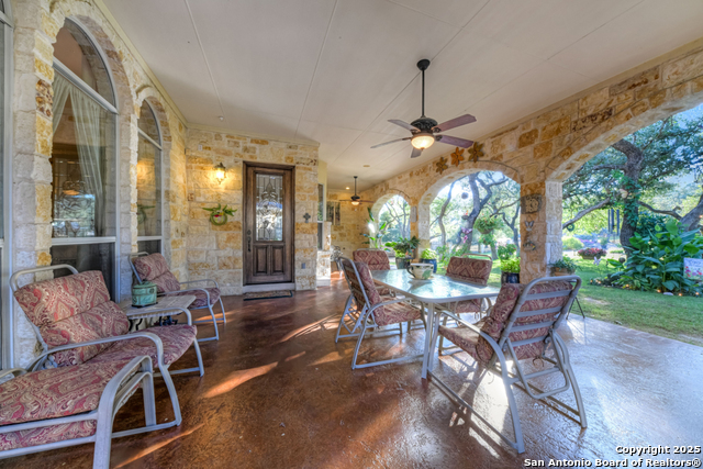 Listing photo id 46 for 1700 Frontier