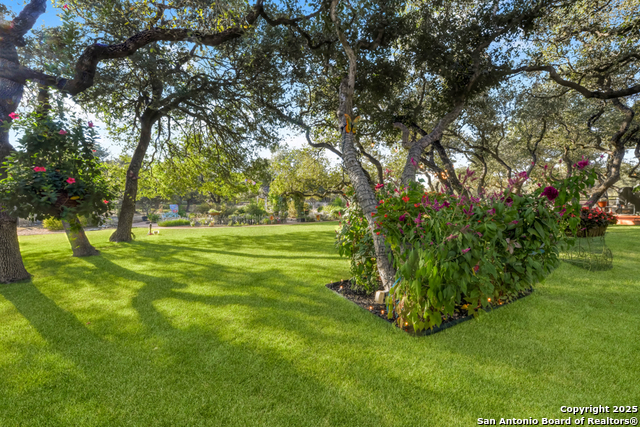 Listing photo id 51 for 1700 Frontier