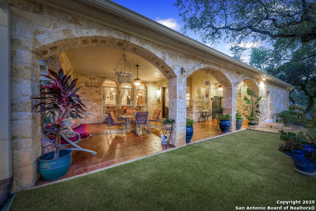 Listing photo id 63 for 1700 Frontier