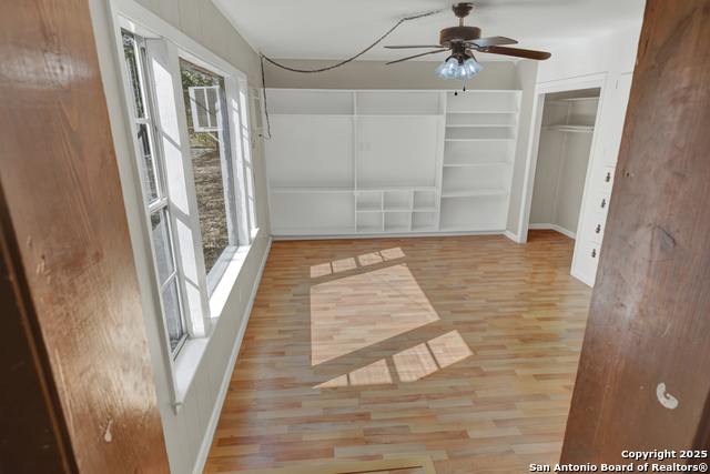 Image 16 of 29 For 511 Wright