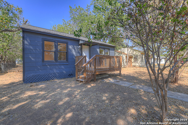 Image 2 of 29 For 511 Wright