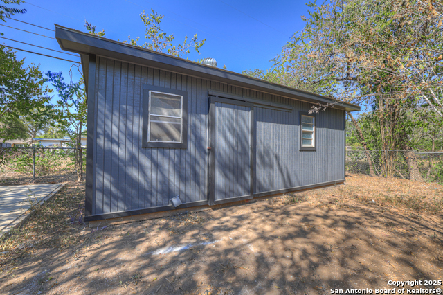 Image 29 of 29 For 511 Wright