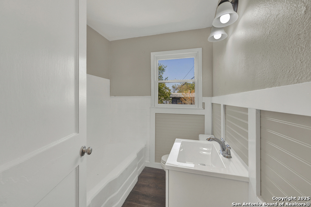 Image 8 of 23 For 511 Wright