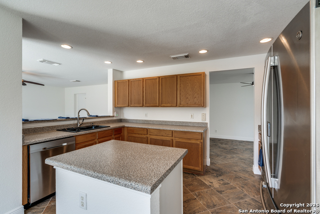 Image 15 of 42 For 6230 Higbee