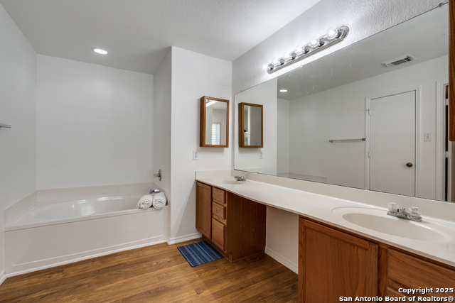 Image 27 of 42 For 6230 Higbee