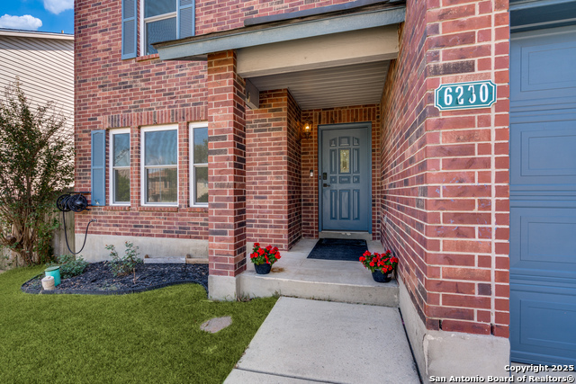 Image 3 of 42 For 6230 Higbee