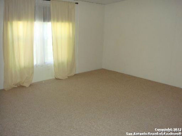 Image 6 of 8 For 402 Sligo  