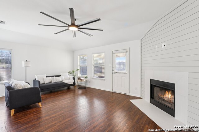 Image 5 of 45 For 9103 Mare Trace