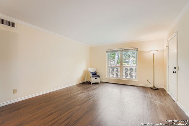 Listing photo id 2 for 7500 Callaghan  Apt 260