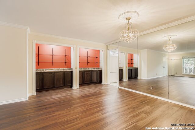 Listing photo id 3 for 7500 Callaghan  Apt 260