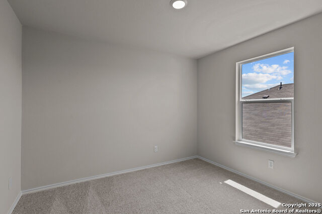 Image 4 of 29 For 10302 Mcqueeney