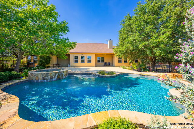 Details for 377 Waterstone Parkway, Boerne, TX 78006