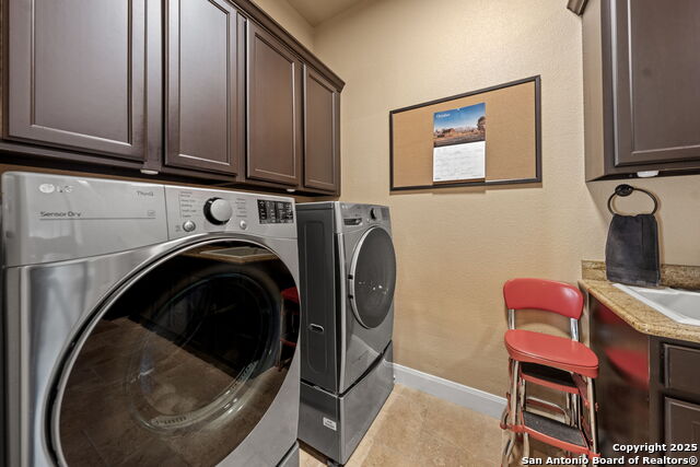 Image 13 of 49 For 377 Waterstone Parkway