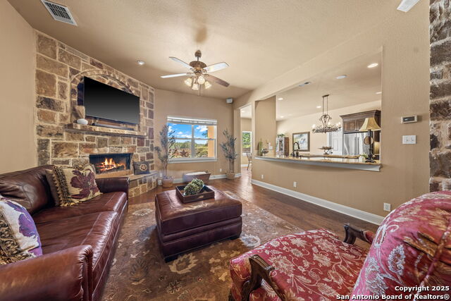 Image 9 of 49 For 377 Waterstone Parkway