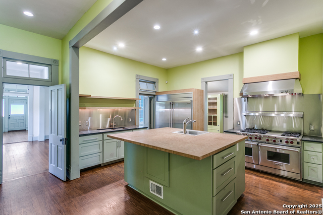 Image 13 of 45 For 312 Pereida  