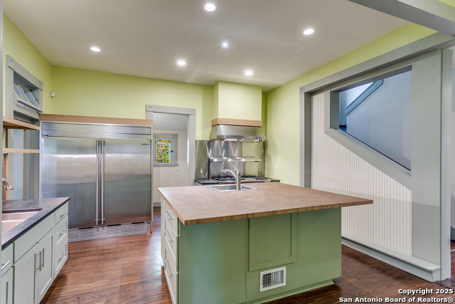 Image 14 of 45 For 312 Pereida  