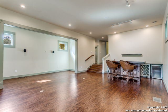 Image 21 of 45 For 312 Pereida  