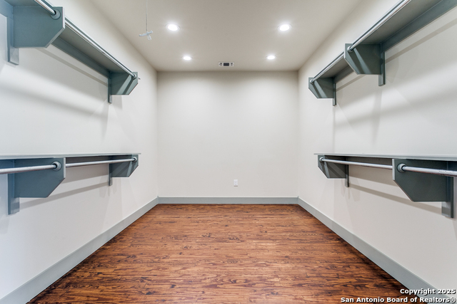 Image 28 of 45 For 312 Pereida  