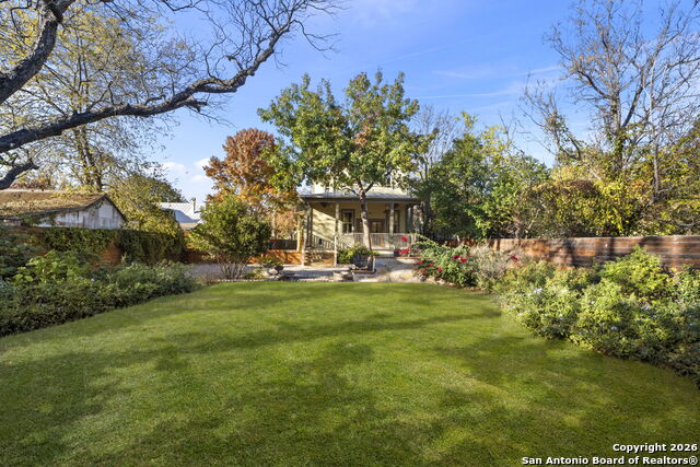 Image 40 of 45 For 312 Pereida  