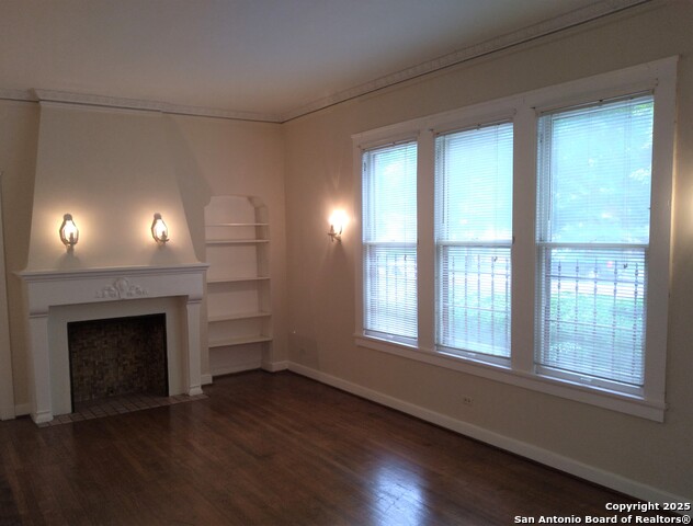 Listing photo id 15 for 219 Magnolia W