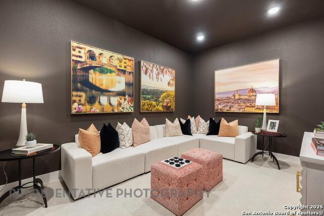 Listing photo id 35 for 237 Lacey Oak