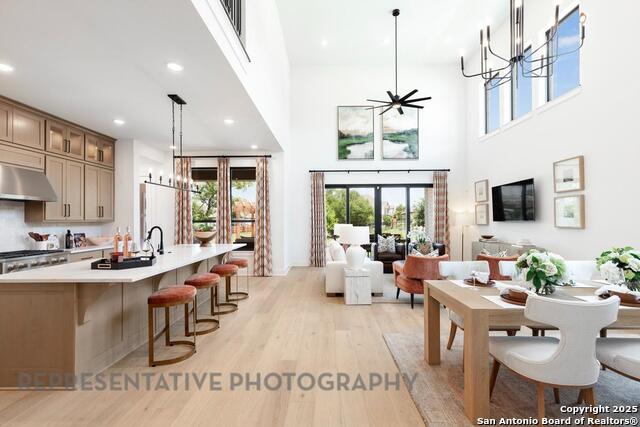 Listing photo id 2 for 237 Lacey Oak