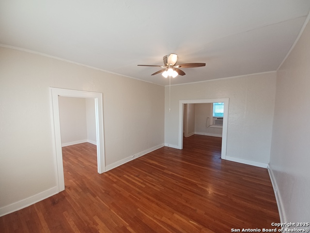 Listing photo id 19 for 127 Magnolia W