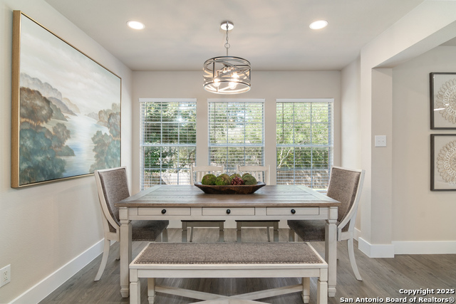 Image 16 of 29 For 21450 Bubbling Crk