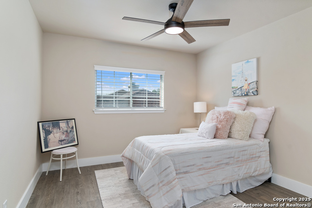 Image 25 of 29 For 21450 Bubbling Crk