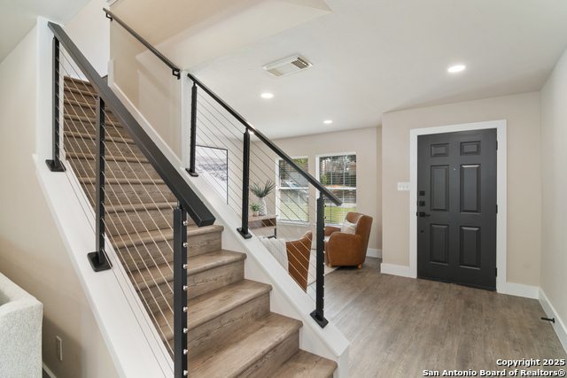 Image 4 of 29 For 21450 Bubbling Crk