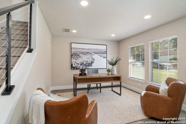 Image 5 of 29 For 21450 Bubbling Crk