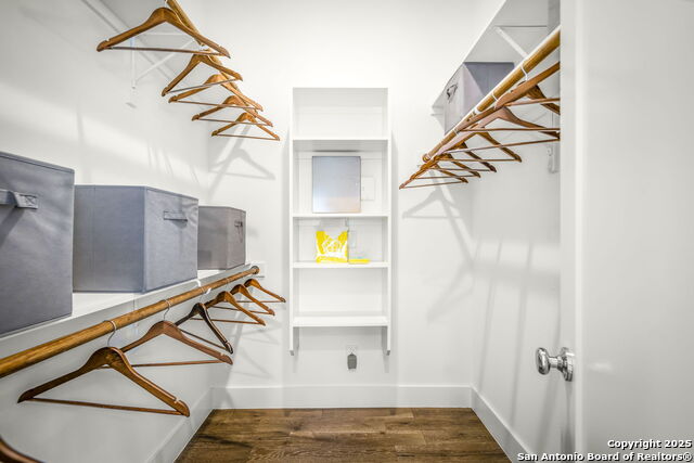 Image 12 of 15 For 653 Center