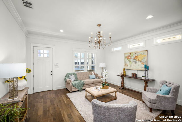 Image 5 of 15 For 653 Center