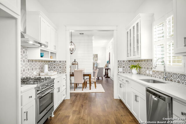 Image 8 of 15 For 653 Center