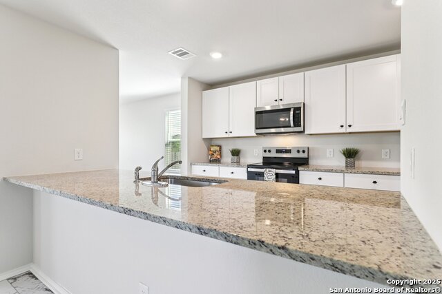 Image 7 of 31 For 7315 Capella Cir