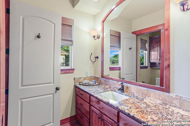 Image 24 of 56 For 114 Windview