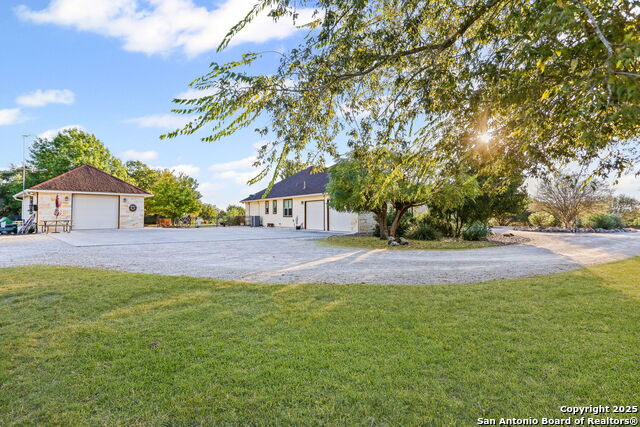 Image 37 of 56 For 114 Windview