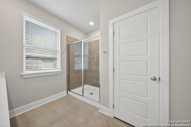 Listing photo id 15 for 15535 Comanche Deer