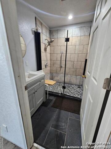 Listing photo id 5 for 1519 Steves Ave