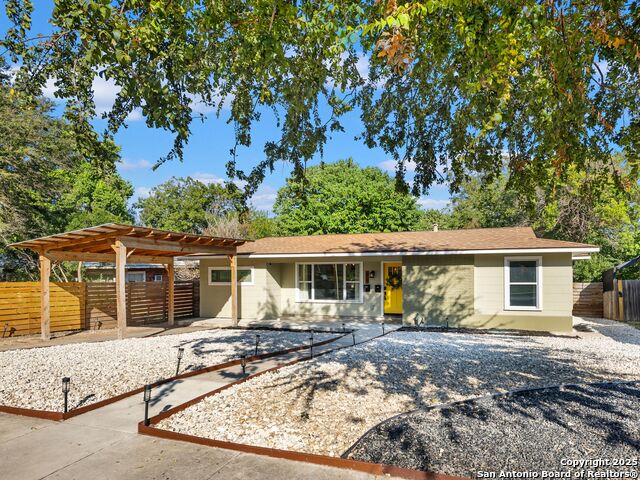 Image 15 of 26 For 619 Olney  