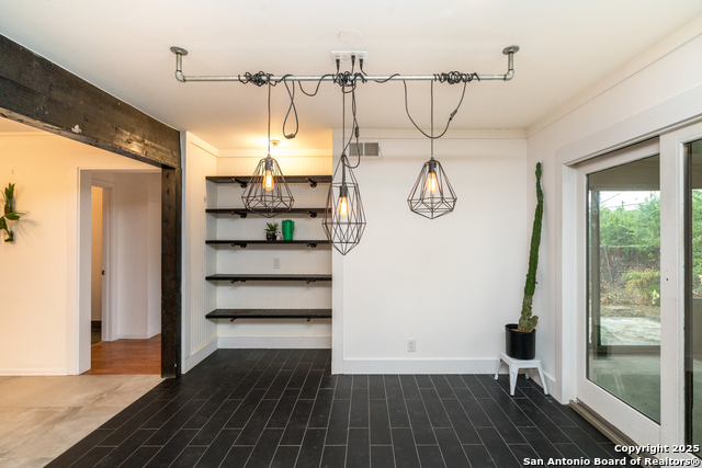 Image 17 of 42 For 522 Indigo  