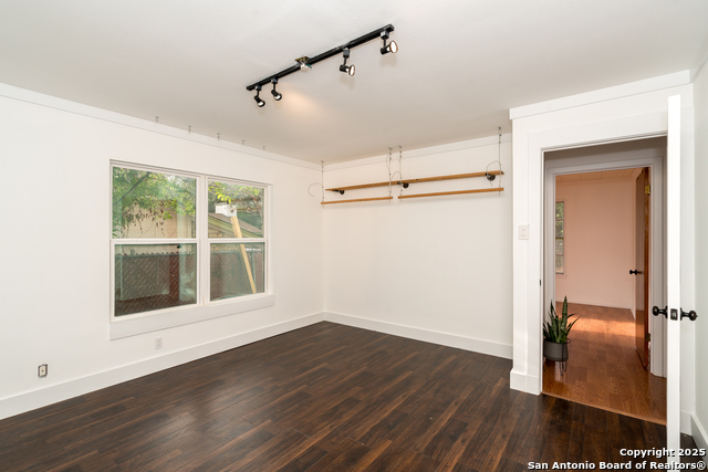 Image 26 of 42 For 522 Indigo  