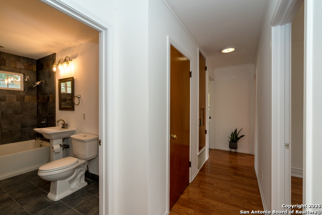 Image 34 of 42 For 522 Indigo  