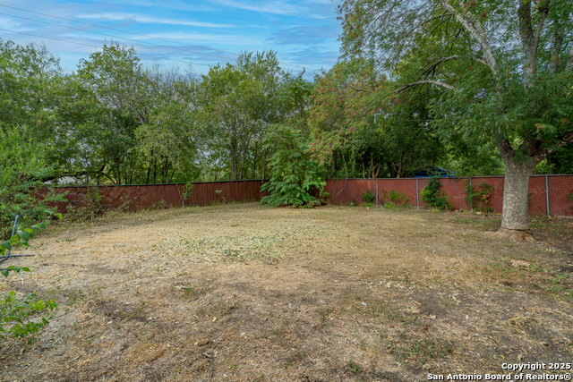 Image 39 of 42 For 522 Indigo  