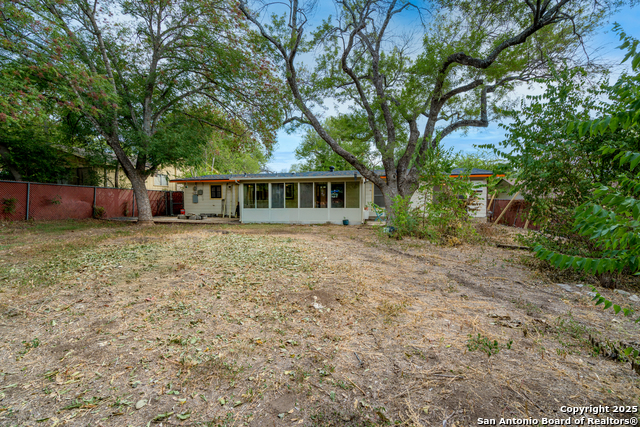 Image 40 of 42 For 522 Indigo  