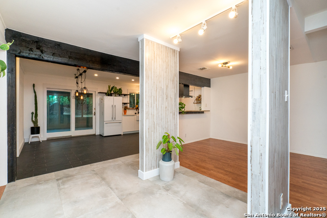 Image 6 of 42 For 522 Indigo  