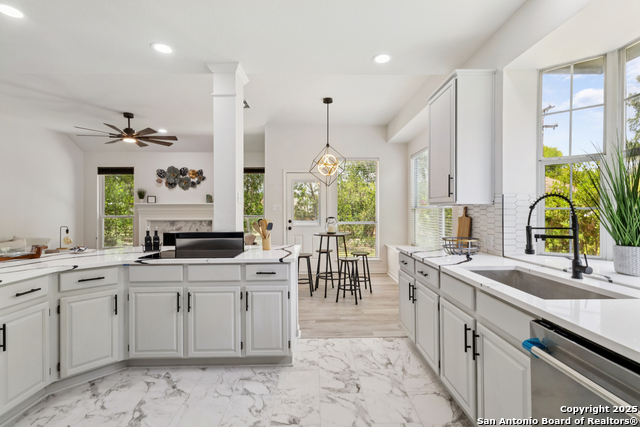 Image 15 of 51 For 2023 Flint Oak