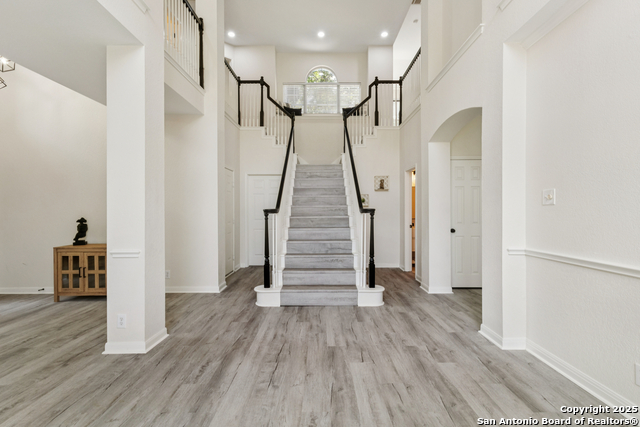 Image 6 of 51 For 2023 Flint Oak