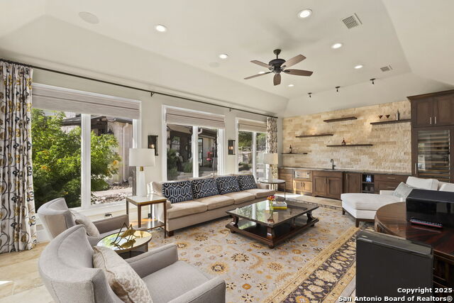 Image 16 of 64 For 504 Cordillera Trace