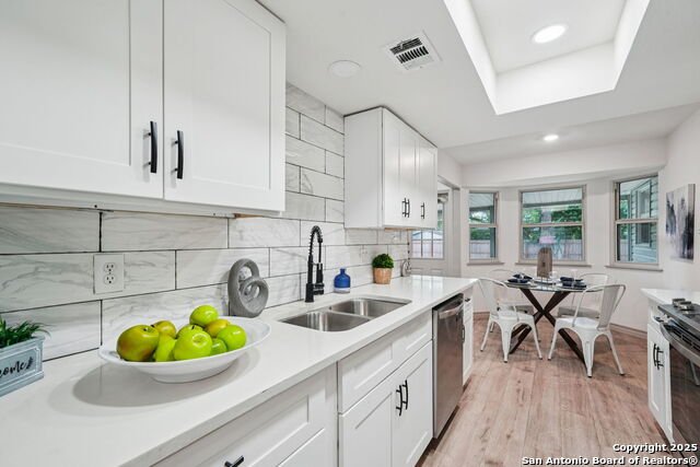 Image 11 of 37 For 10511 Merritime Ct